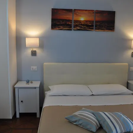 Oda ve Kahvaltı Il Palombaro 4*